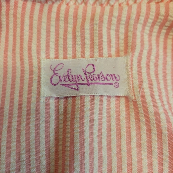 Pink Ruffled Women's Robe Vintage - Picture 9 of 12